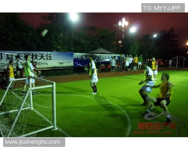 足球明星精彩瞬间展现独特动作魅力与激情的完美结合