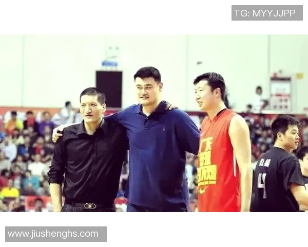 广安篮球明星的崛起与奋斗历程揭秘，如何在赛场上书写传奇人生